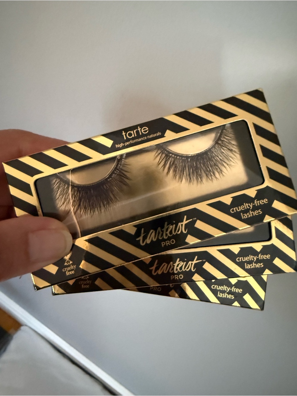 tarte Tarteist Pro Cruelty-Free False Eyelashes trip in Black
